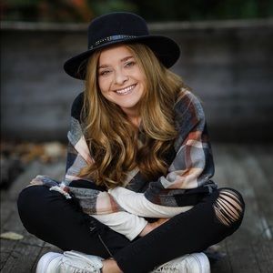 Meet your Posher, Erika